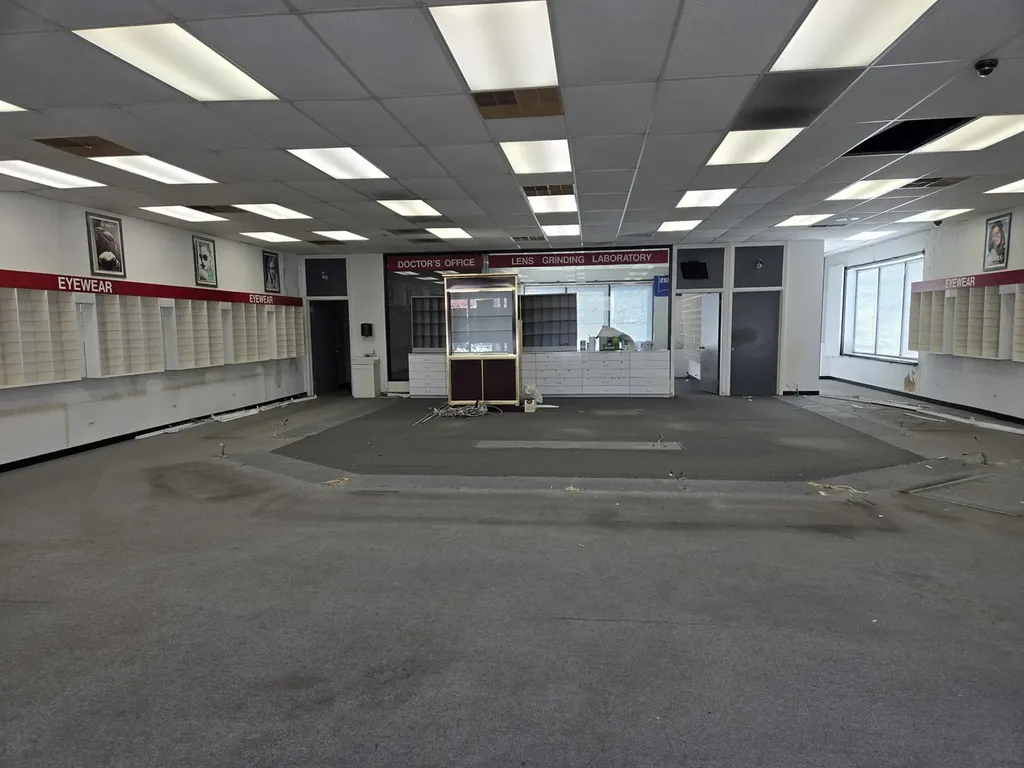3711 West Lawrence Avenue Chicago IL 60625