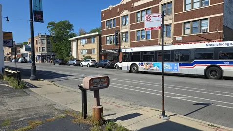 3711 West Lawrence Avenue Chicago IL 60625