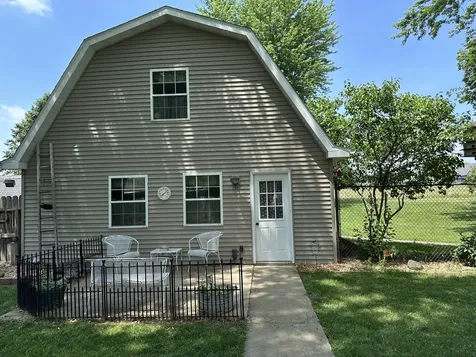 12855 Lawrence Road Sterling IL 61081