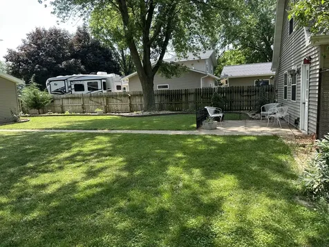 12855 Lawrence Road Sterling IL 61081