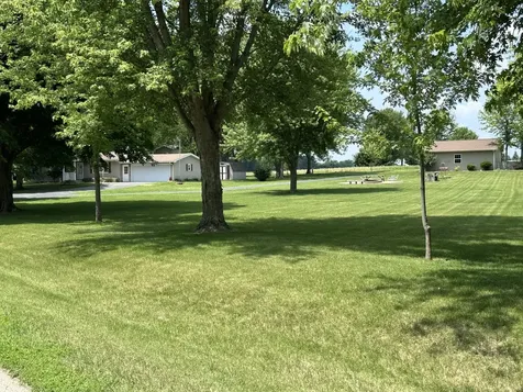 12855 Lawrence Road Sterling IL 61081