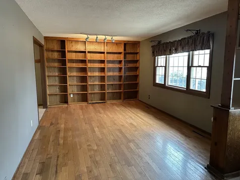 12855 Lawrence Road Sterling IL 61081