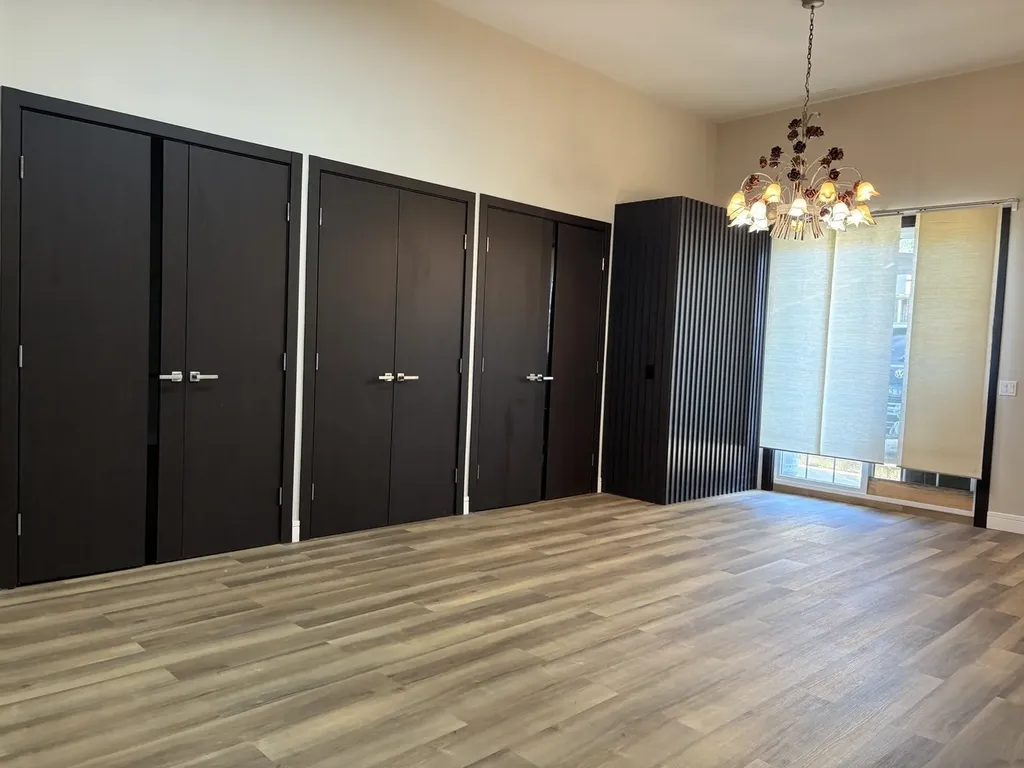 833 North California Avenue Chicago IL 60622