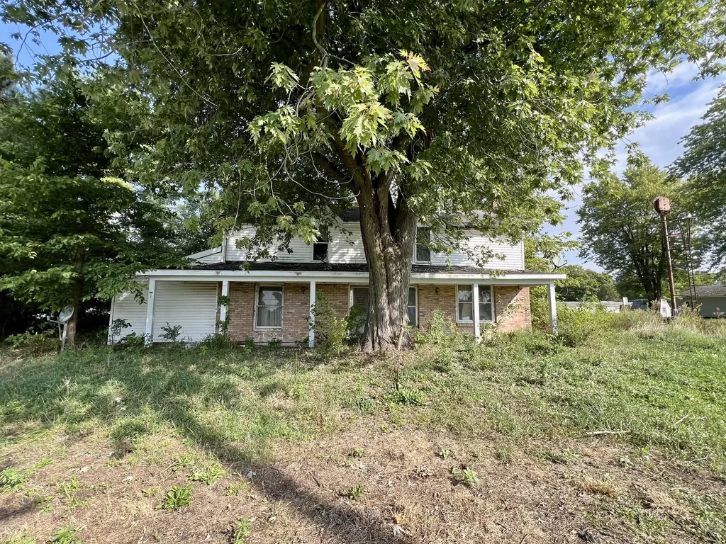 215 West Main Street Sheldon IL 60966