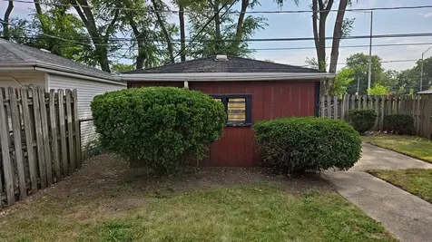 413 Greenbay Avenue Calumet City IL 60409