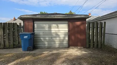 413 Greenbay Avenue Calumet City IL 60409