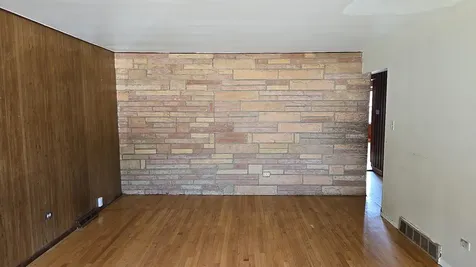 413 Greenbay Avenue Calumet City IL 60409