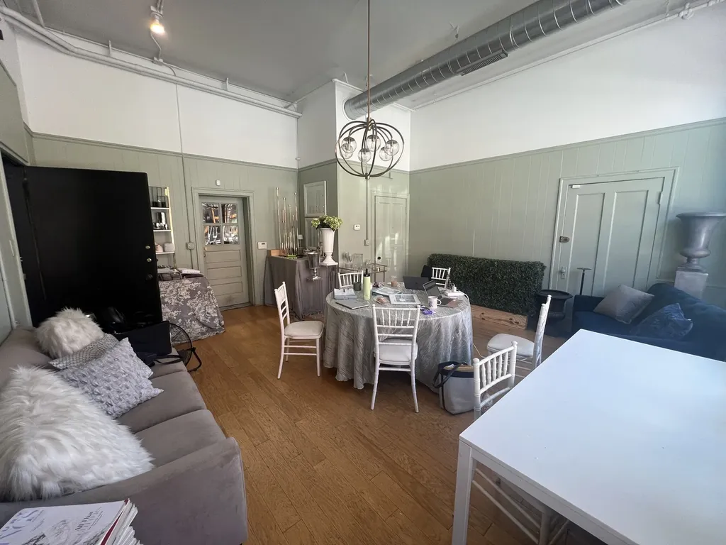 1157 West Grand Avenue Chicago IL 60642