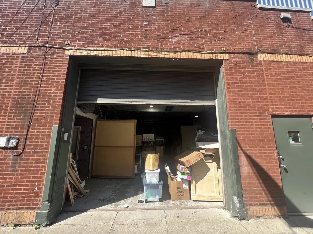 1157 West Grand Avenue Chicago IL 60642
