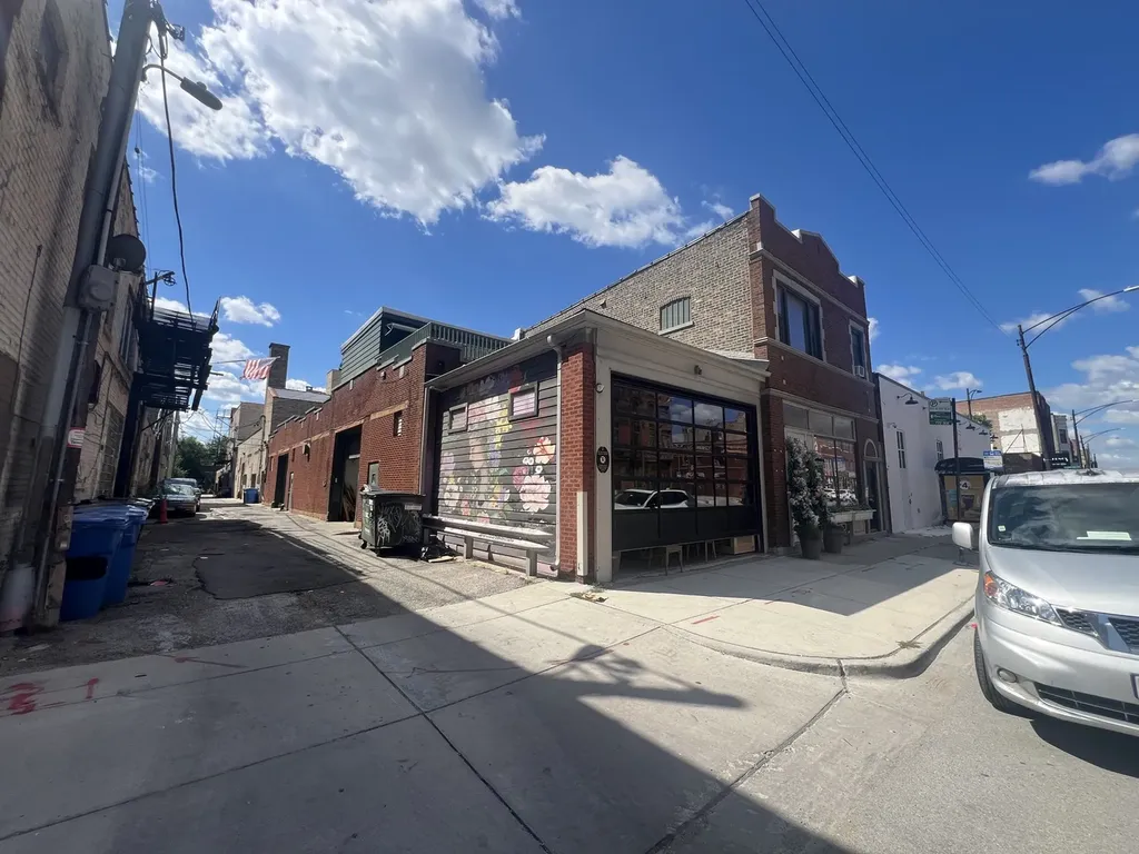 1157 West Grand Avenue Chicago IL 60642