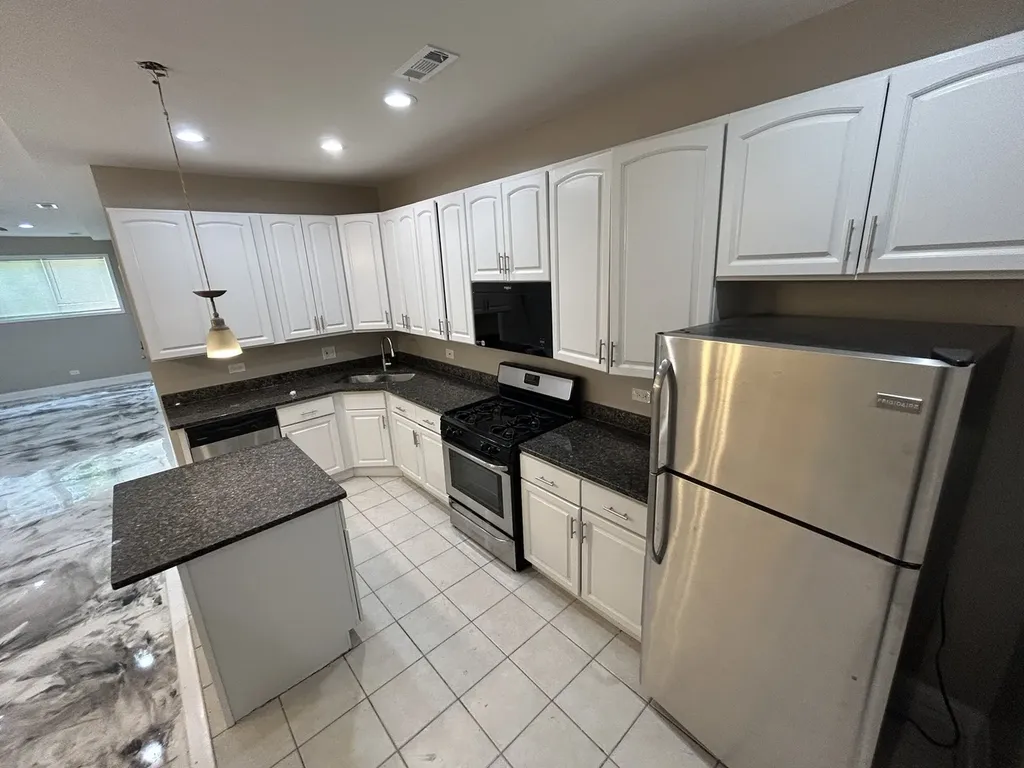 5333 South Calumet Avenue Chicago IL 60615