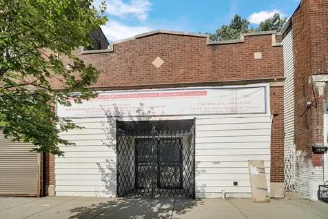 7334 South Halsted Street Chicago IL 60621