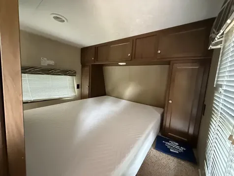 24-82 Woodhaven Lakes Sublette IL 61367