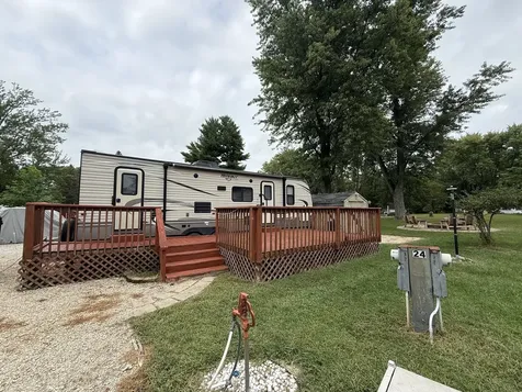 24-82 Woodhaven Lakes Sublette IL 61367