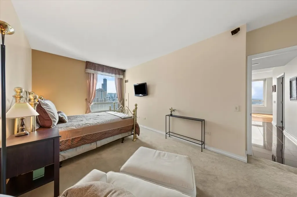 33 West Ontario Street Chicago IL 60654