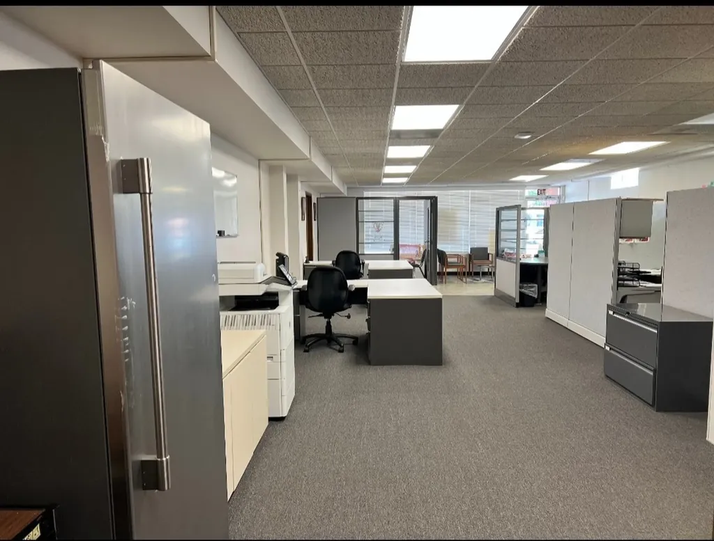 7924 South Pulaski Road Chicago IL 60652