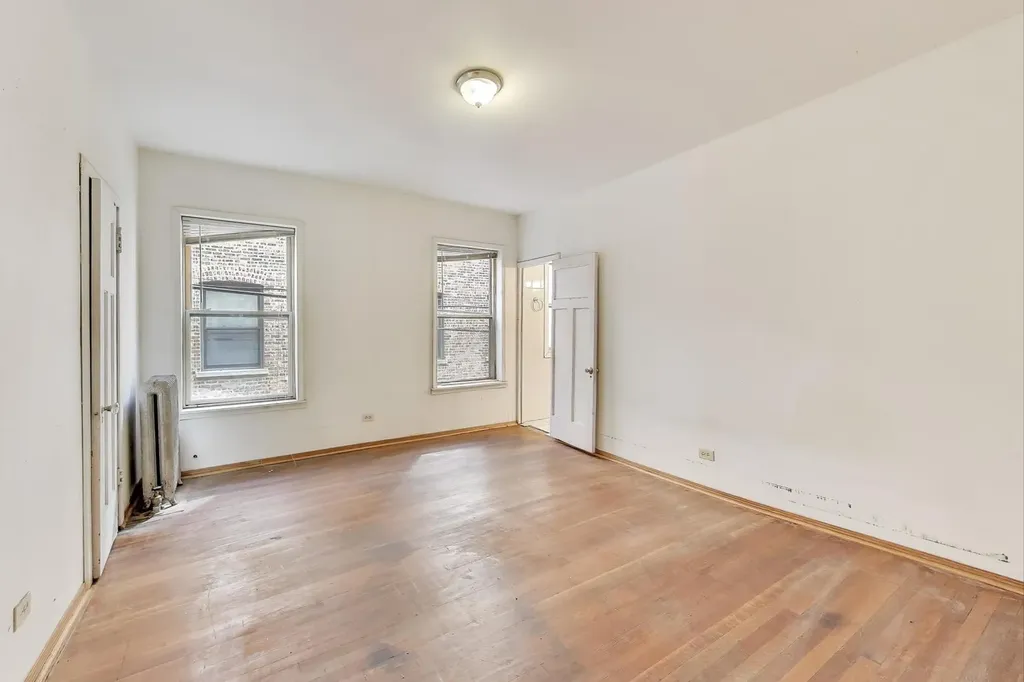 1059 East Hyde Park Boulevard Chicago IL 60615