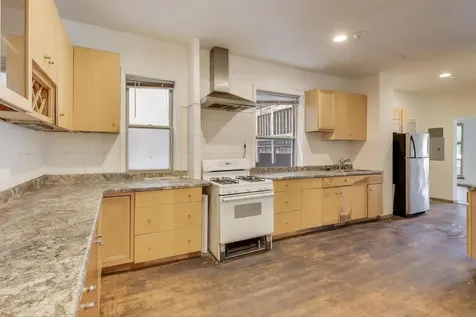 1059 East Hyde Park Boulevard Chicago IL 60615