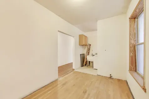 1059 East Hyde Park Boulevard Chicago IL 60615