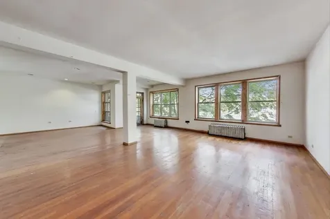 1059 East Hyde Park Boulevard Chicago IL 60615