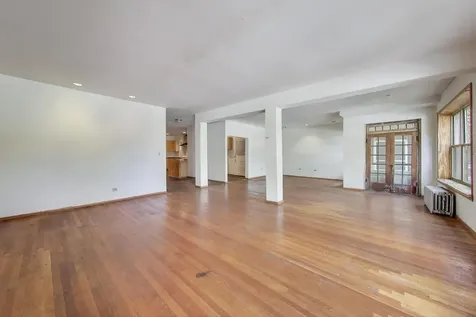 1059 East Hyde Park Boulevard Chicago IL 60615