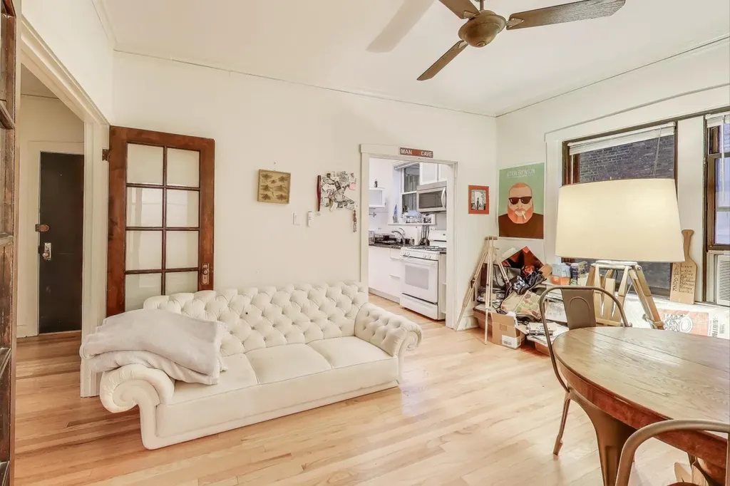 1308 East 56th Street Chicago IL 60637