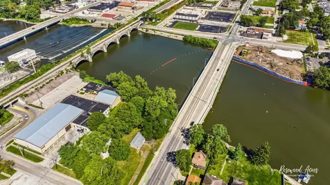 187 East Water Street Kankakee IL 60901