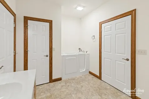 187 East Water Street Kankakee IL 60901