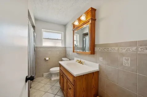 9740 Linn Avenue Schiller Park IL 60176