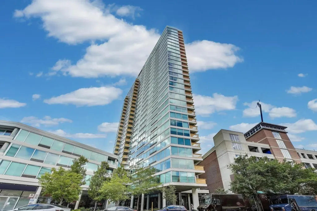 1720 Maple Avenue Evanston IL 60201