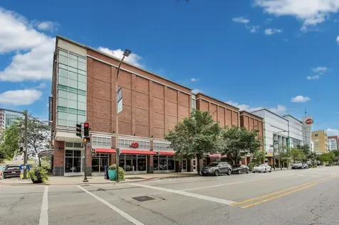 1720 Maple Avenue Evanston IL 60201