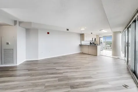 1720 Maple Avenue Evanston IL 60201