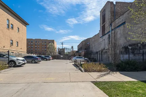 108 East 51st Street Chicago IL 60615