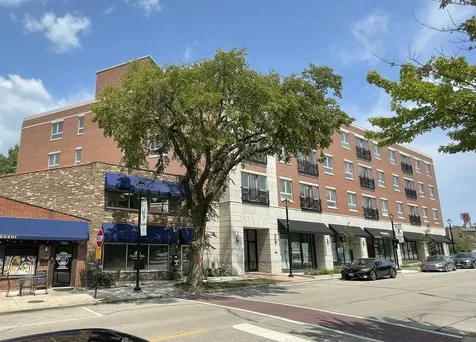 555 Roger Williams Avenue Highland Park IL 60035
