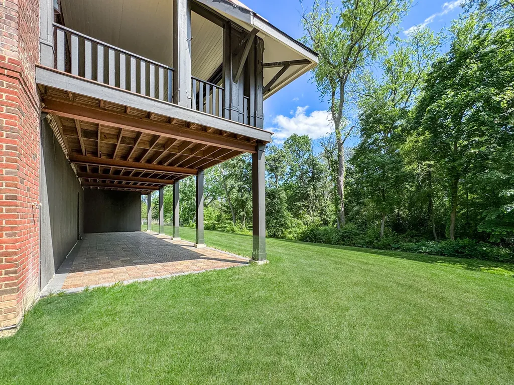 141 Loretto Court Wheaton IL 60189