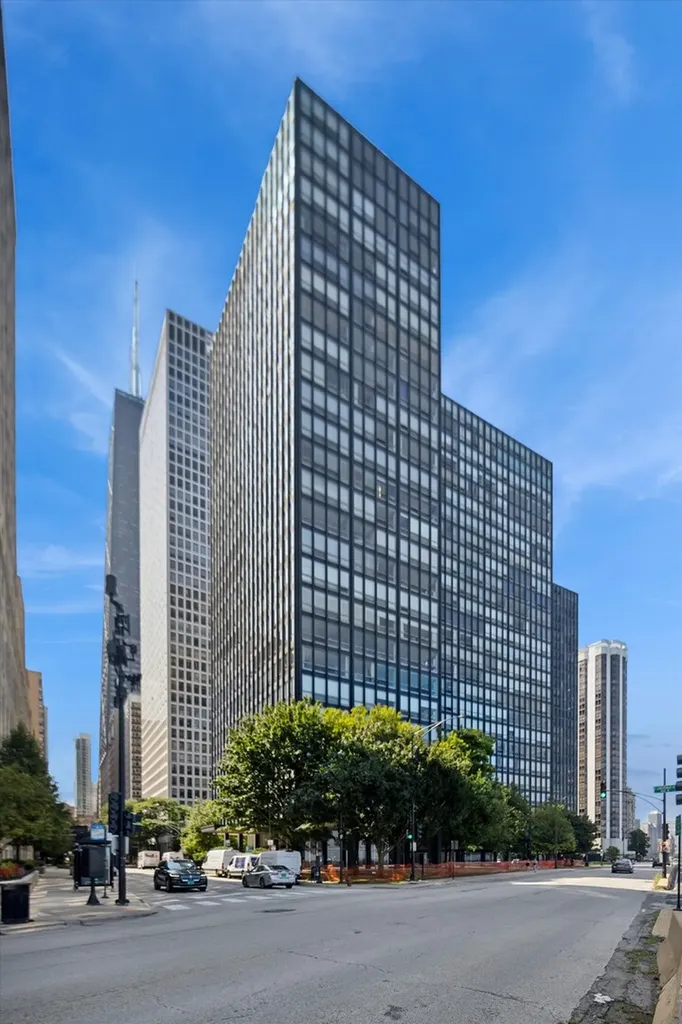 860 North Lake Shore Drive Chicago IL 60611