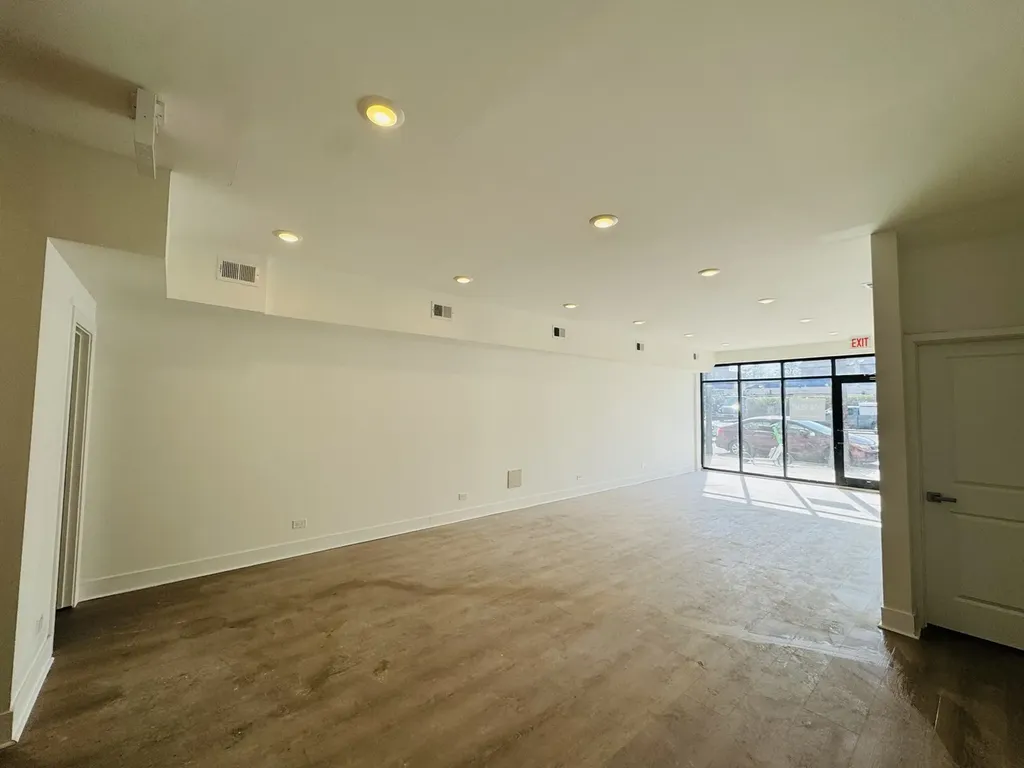 2157 North Western Avenue Chicago IL 60647