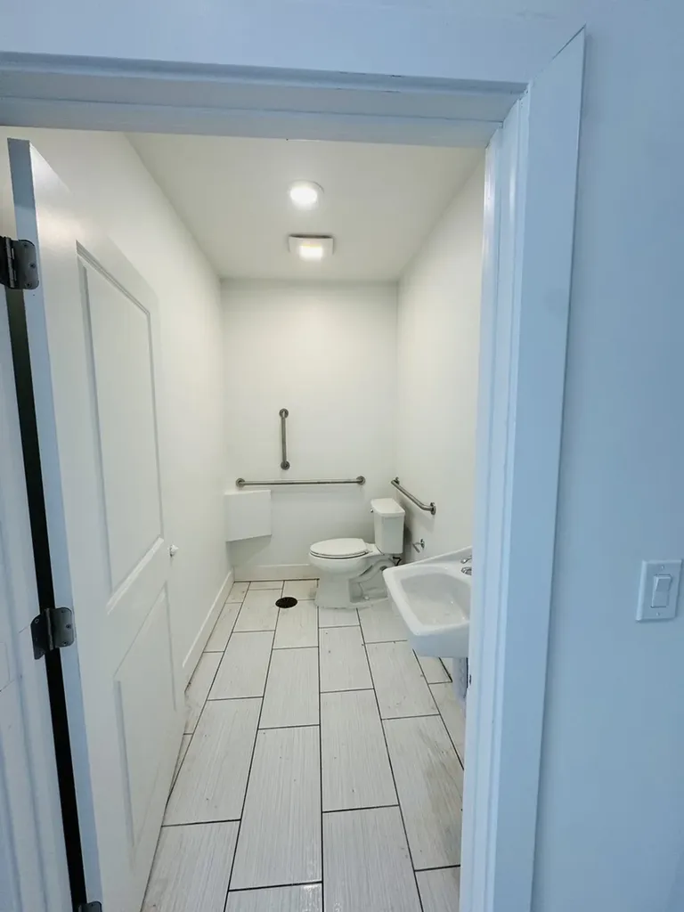 2157 North Western Avenue Chicago IL 60647