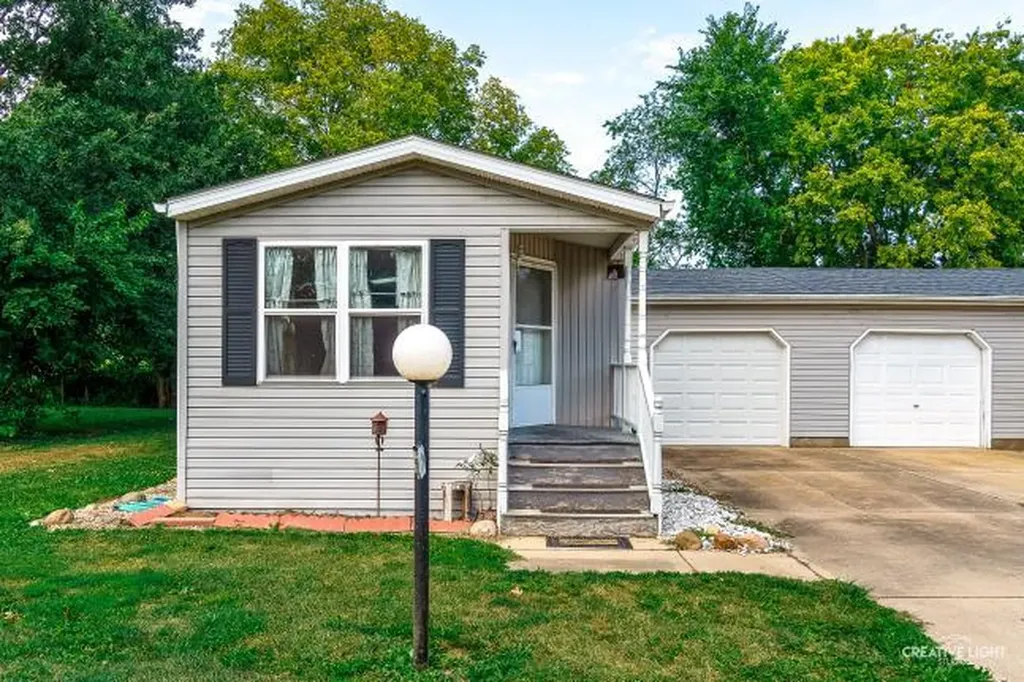 120 Cardinal Lane Sandwich IL 60548