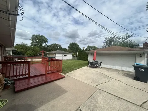 16639 Dobson Avenue South Holland IL 60473