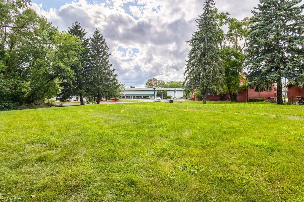 40805 North Route 83 Antioch IL 60002