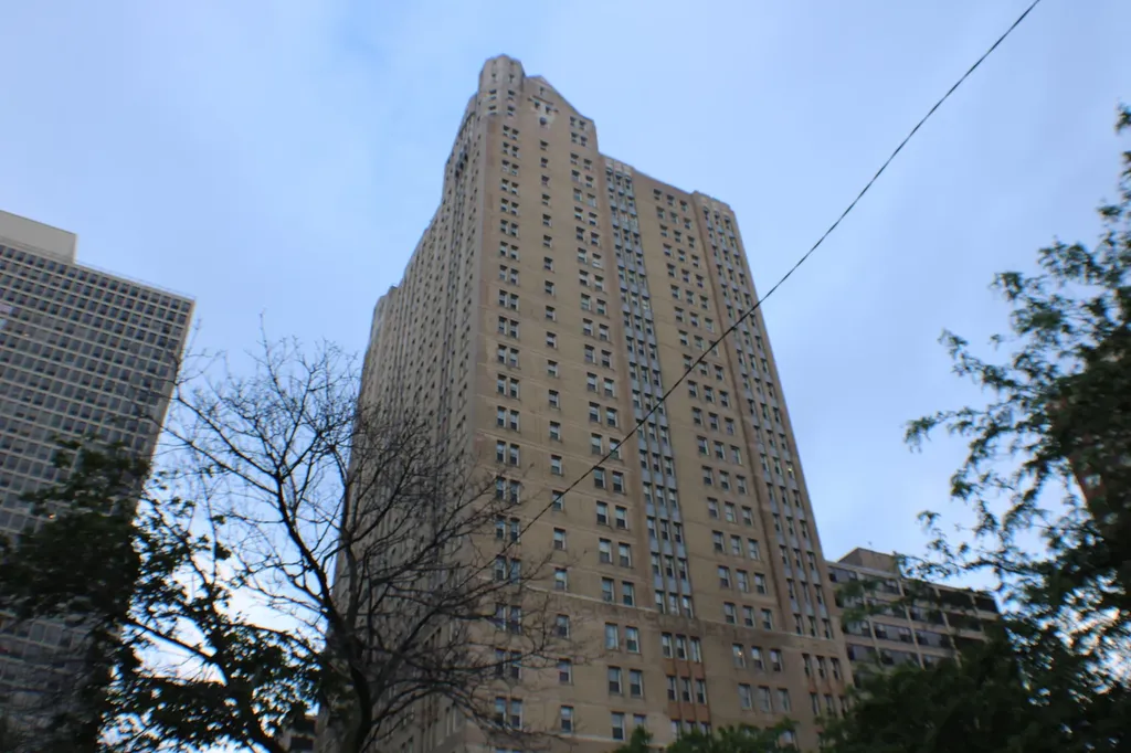 5000 South East End Avenue Chicago IL 60615