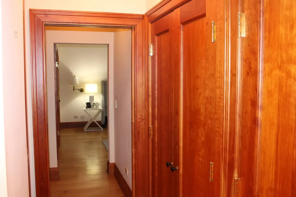 5000 South East End Avenue Chicago IL 60615