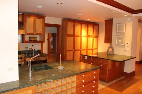 5000 South East End Avenue Chicago IL 60615