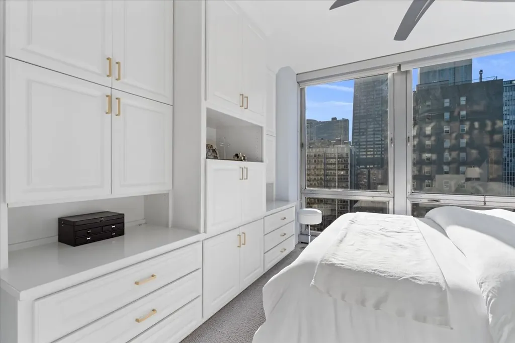 880 North Lake Shore Drive Chicago IL 60611