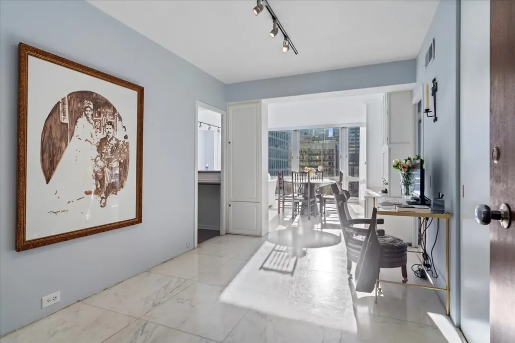 880 North Lake Shore Drive Chicago IL 60611