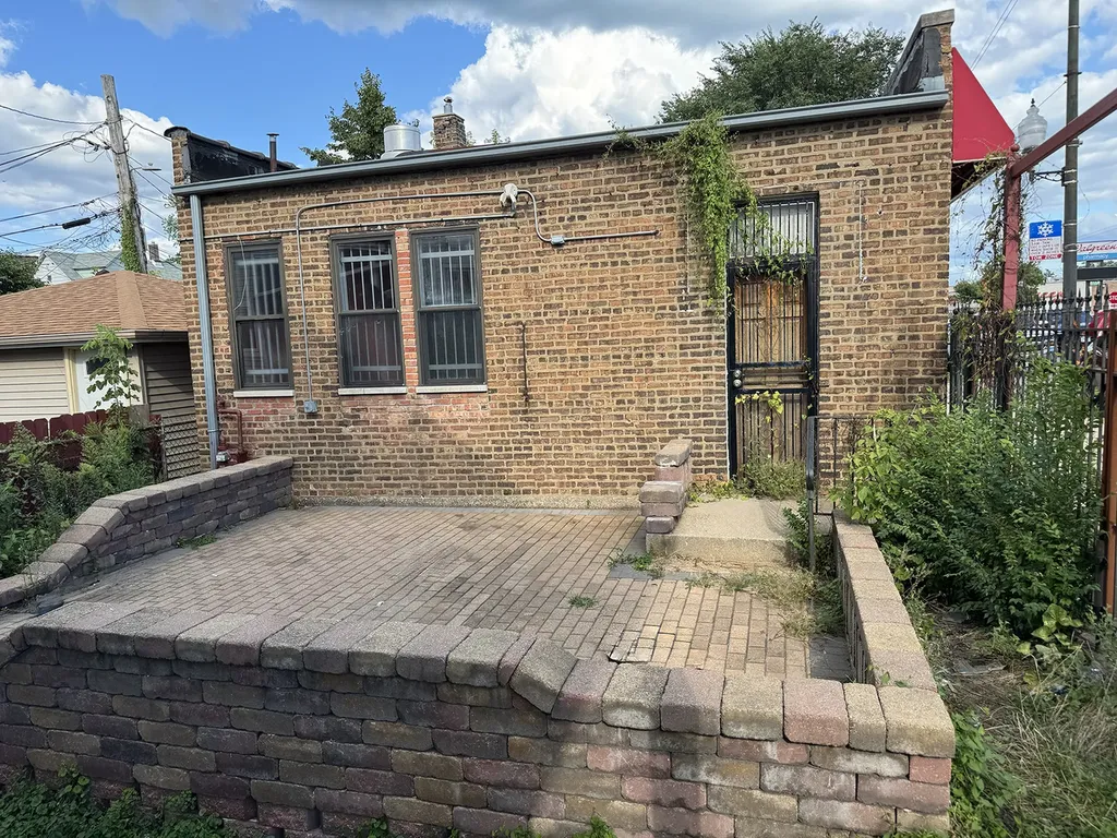 3544 East 106th Street Chicago IL 60617