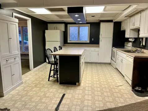 106 Lakeview Drive Gibson City IL 60936