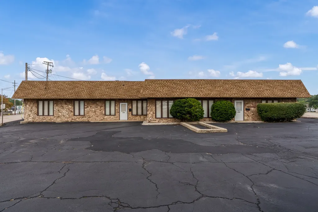 3926 Broadway Rockford IL 61108