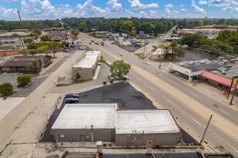 3926 Broadway Rockford IL 61108